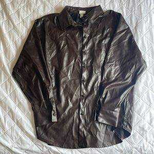 Size L Dark brown leather button up jacket.